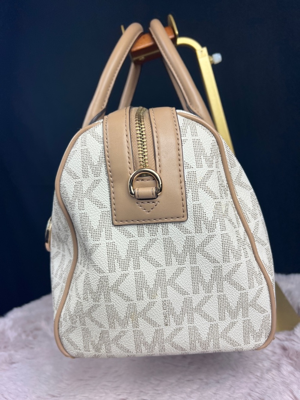 Michael Kors Bedford Travel Medium Duffle Satchel - Vanilla/Camel - Picture 3 of 10